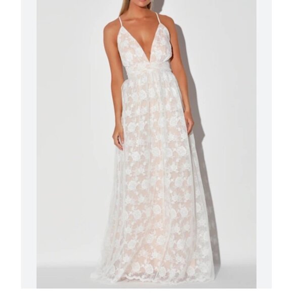 Lulu's Dresses & Skirts - Lulu's Ivywood White Beige Embroidered Lace Backless Maxi Dress Size Small